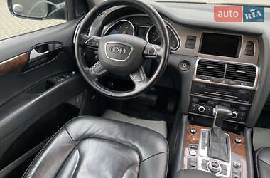 Позашляховик / Кросовер Audi Q7 2015 в 