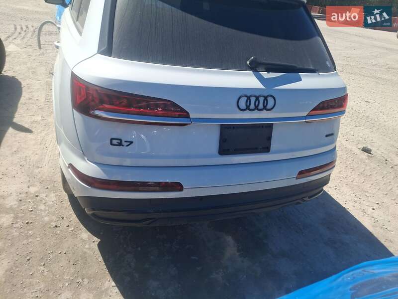 Позашляховик / Кросовер Audi Q7 2021 в Львові