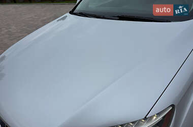 Позашляховик / Кросовер Audi Q7 2011 в 