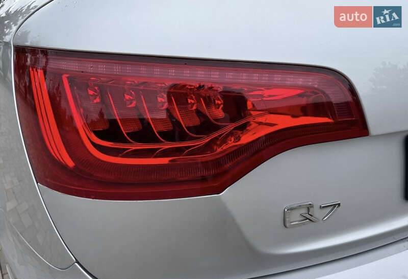 Позашляховик / Кросовер Audi Q7 2011 в Івано-Франківську