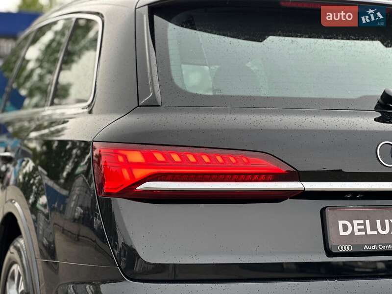 Позашляховик / Кросовер Audi Q7 2025 в Києві фото 12 Позашляховик / Кросовер Audi Q7 2025 в Києві