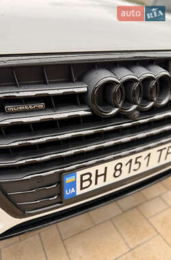 Внедорожник / Кроссовер Audi Q7 2016 в 