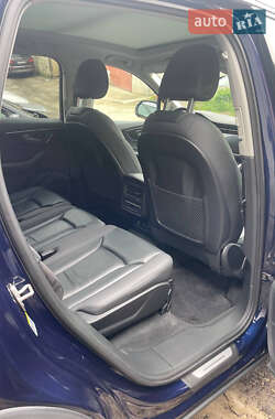 Внедорожник / Кроссовер Audi Q7 2020 в 