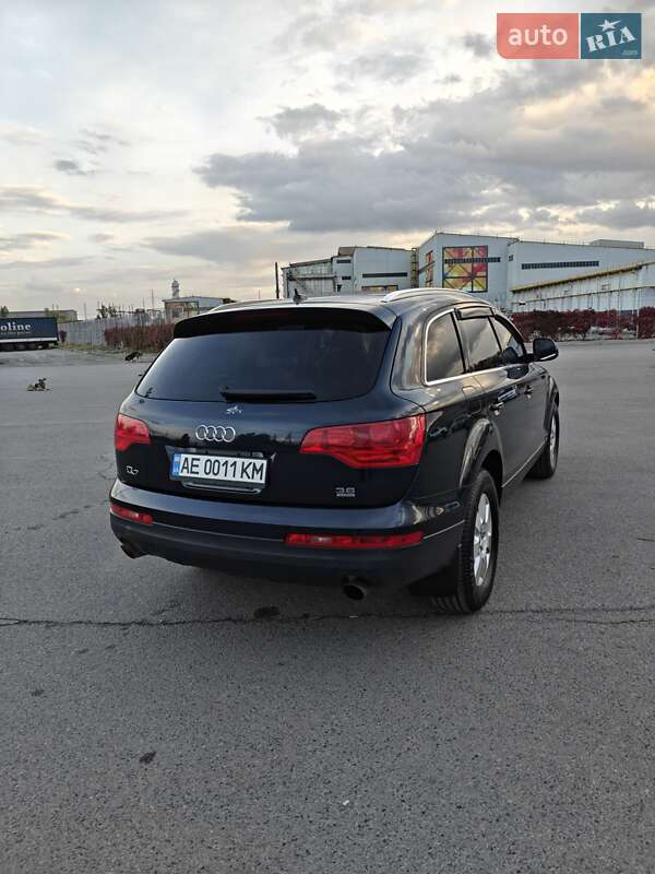 Позашляховик / Кросовер Audi Q7 2007 в Дніпрі