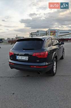 Позашляховик / Кросовер Audi Q7 2007 в 