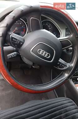 Внедорожник / Кроссовер Audi Q7 2015 в 