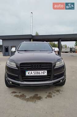 Позашляховик / Кросовер Audi Q7 2006 в 