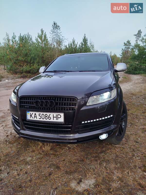 Позашляховик / Кросовер Audi Q7 2006 в Рокитному