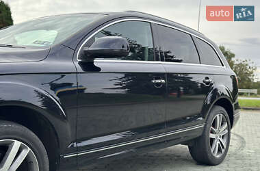 Позашляховик / Кросовер Audi Q7 2012 в 