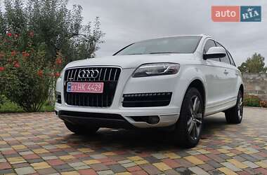 Позашляховик / Кросовер Audi Q7 2015 в 