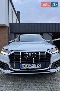Внедорожник / Кроссовер Audi Q7 2022 в 