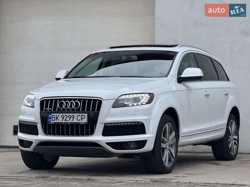 Внедорожник / Кроссовер Audi Q7 2015 в Сарнах