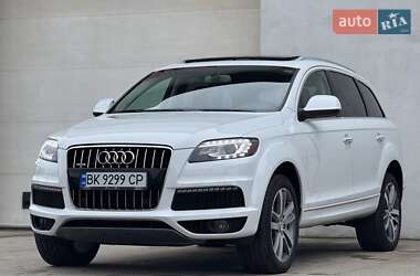 Позашляховик / Кросовер Audi Q7 2015 в 