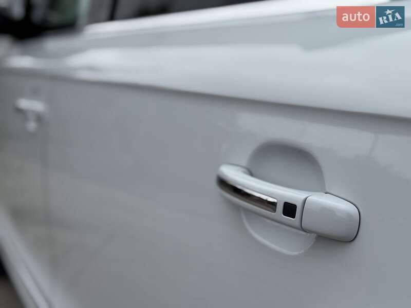 Внедорожник / Кроссовер Audi Q7 2015 в Сарнах