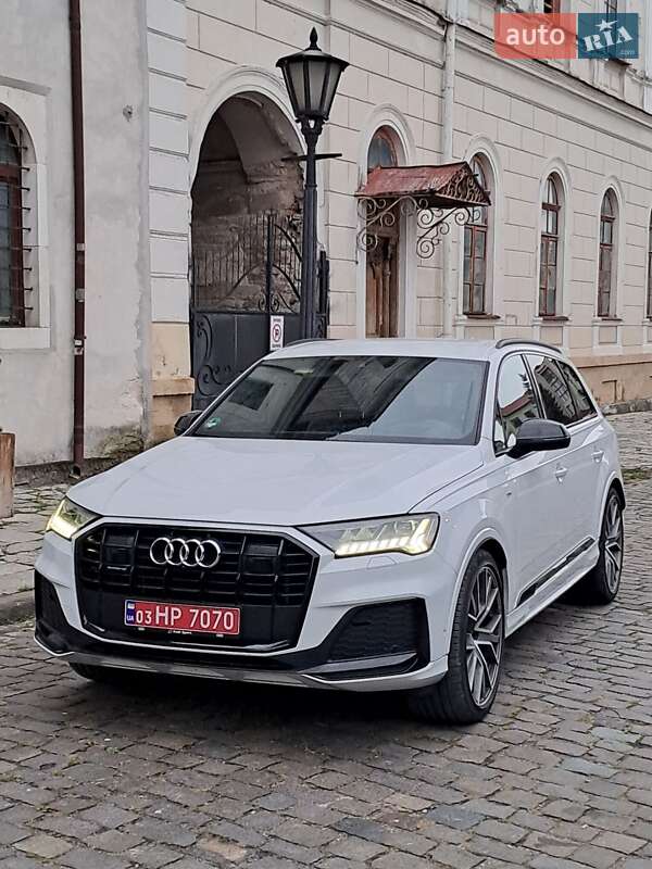 Внедорожник / Кроссовер Audi Q7 2020 в Каменец-Подольском