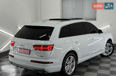 Внедорожник / Кроссовер Audi Q7 2018 в 