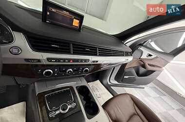 Внедорожник / Кроссовер Audi Q7 2018 в 