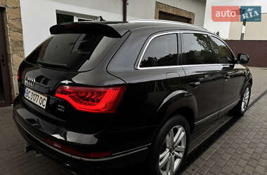 Позашляховик / Кросовер Audi Q7 2010 в 