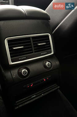 Позашляховик / Кросовер Audi Q7 2010 в 