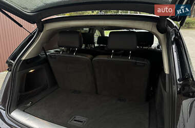Позашляховик / Кросовер Audi Q7 2010 в 