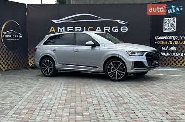 Позашляховик / Кросовер Audi Q7 2020 в 