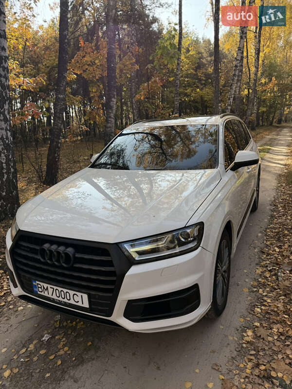 Позашляховик / Кросовер Audi Q7 2017 в Полтаві