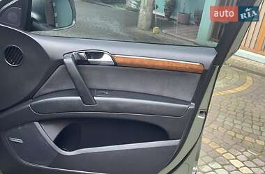 Позашляховик / Кросовер Audi Q7 2007 в 