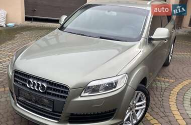 Позашляховик / Кросовер Audi Q7 2007 в 