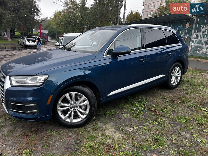 Позашляховик / Кросовер Audi Q7 2018 в Ірпені