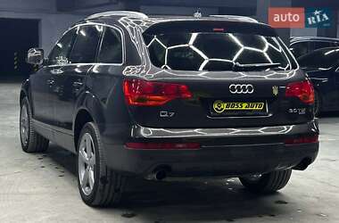Позашляховик / Кросовер Audi Q7 2007 в 