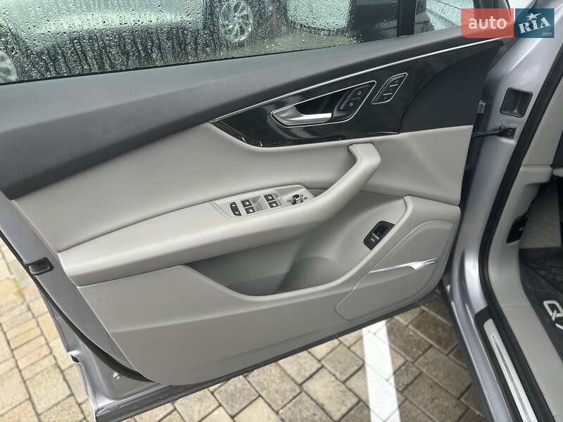 Позашляховик / Кросовер Audi Q7 2020 в Львові фото 23 Позашляховик / Кросовер Audi Q7 2020 в Львові