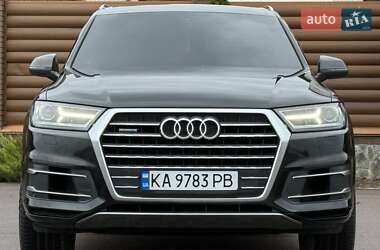 Позашляховик / Кросовер Audi Q7 2016 в 