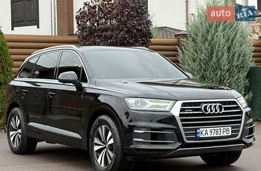 Позашляховик / Кросовер Audi Q7 2016 в 