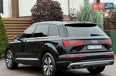 Позашляховик / Кросовер Audi Q7 2016 в 