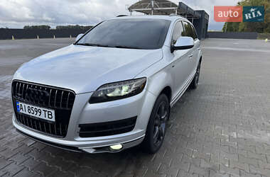 Позашляховик / Кросовер Audi Q7 2013 в 