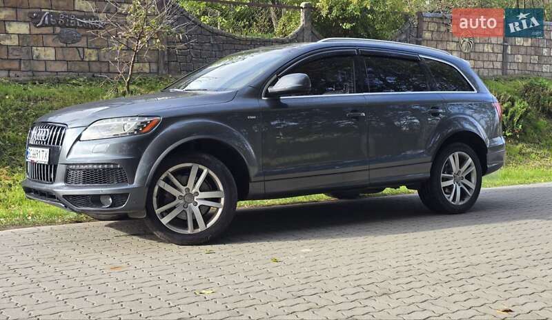 Позашляховик / Кросовер Audi Q7 2011 в 
