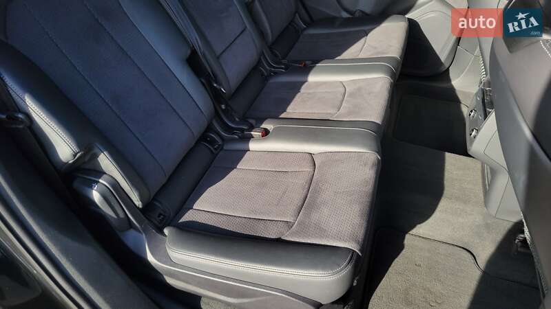 Позашляховик / Кросовер Audi Q7 2023 в Хмельницькому