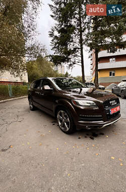 Позашляховик / Кросовер Audi Q7 2014 в 