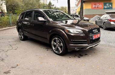 Позашляховик / Кросовер Audi Q7 2014 в 