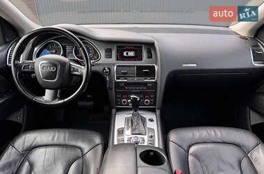 Позашляховик / Кросовер Audi Q7 2008 в 