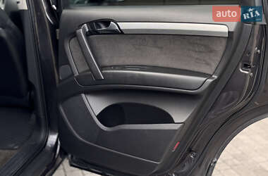 Позашляховик / Кросовер Audi Q7 2008 в 