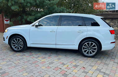 Позашляховик / Кросовер Audi Q7 2016 в 
