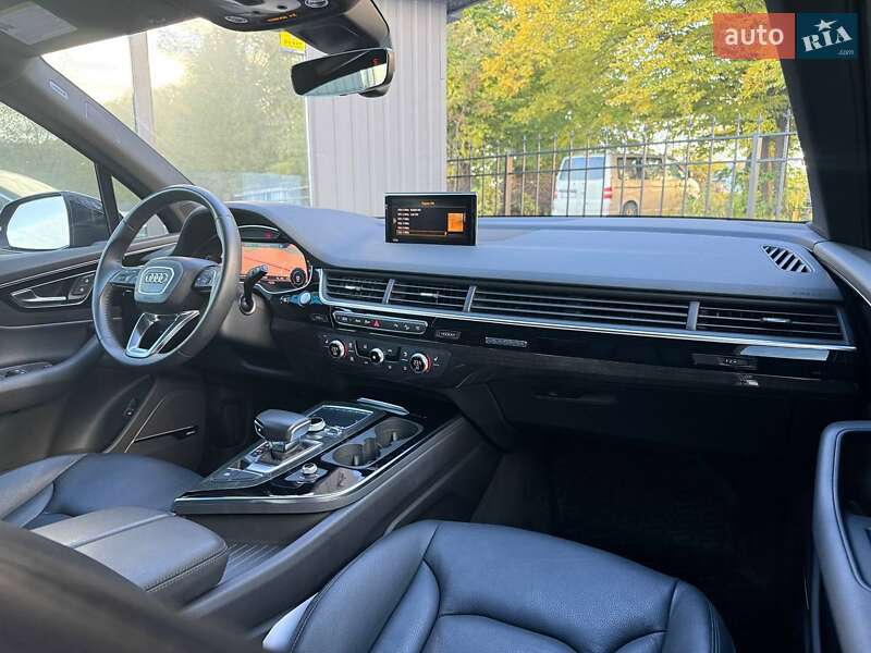 Позашляховик / Кросовер Audi Q7 2018 в Хмельницькому