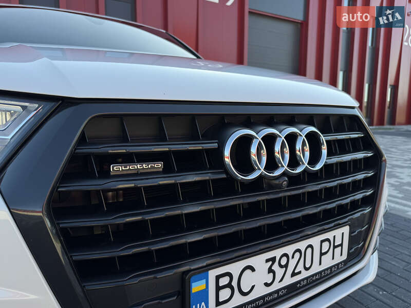 Внедорожник / Кроссовер Audi Q7 2017 в Львове