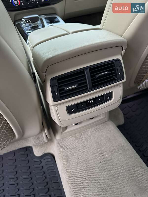 Позашляховик / Кросовер Audi Q7 2019 в Дніпрі