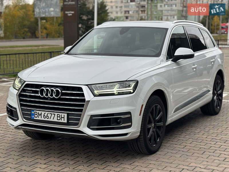 Позашляховик / Кросовер Audi Q7 2016 в 