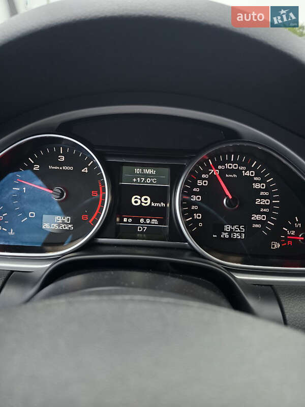 Позашляховик / Кросовер Audi Q7 2013 в Києві