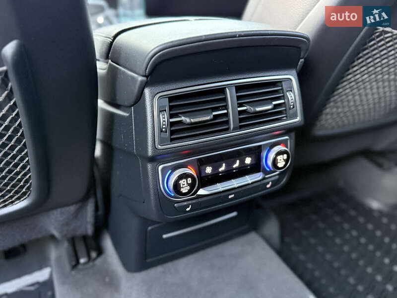Позашляховик / Кросовер Audi Q7 2015 в Дніпрі
