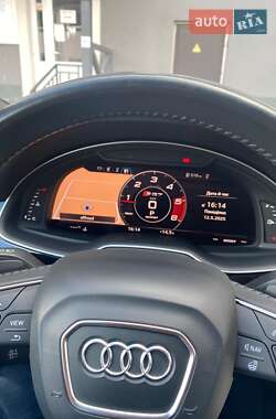 Внедорожник / Кроссовер Audi Q7 2018 в 