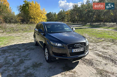 Позашляховик / Кросовер Audi Q7 2008 в 